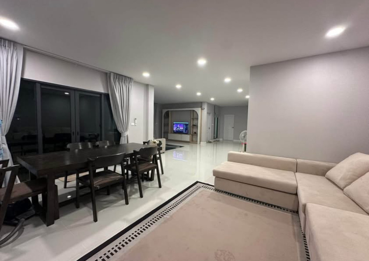 For RentHouseEakachai, Bang Bon : Luxurious detached house for rent, Centro Bang Bon, fully furnished, near Central Rama 2.