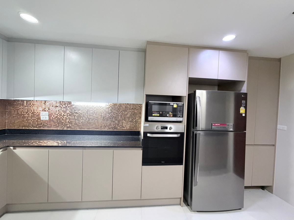 ให้เช่าคอนโดสุขุมวิท อโศก ทองหล่อ : ให้เช่า  GP Grande Tower (Pet Friendly) ราคา 85,000 บาท [NCr260301]