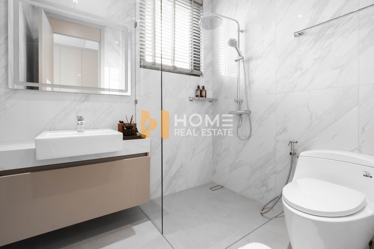 For SaleHousePattaya, Bangsaen, Chonburi : The Glory Village / 5 Bedrooms (For Sale), The Glory Village / 5 Bedrooms (FOR SALE) AM078