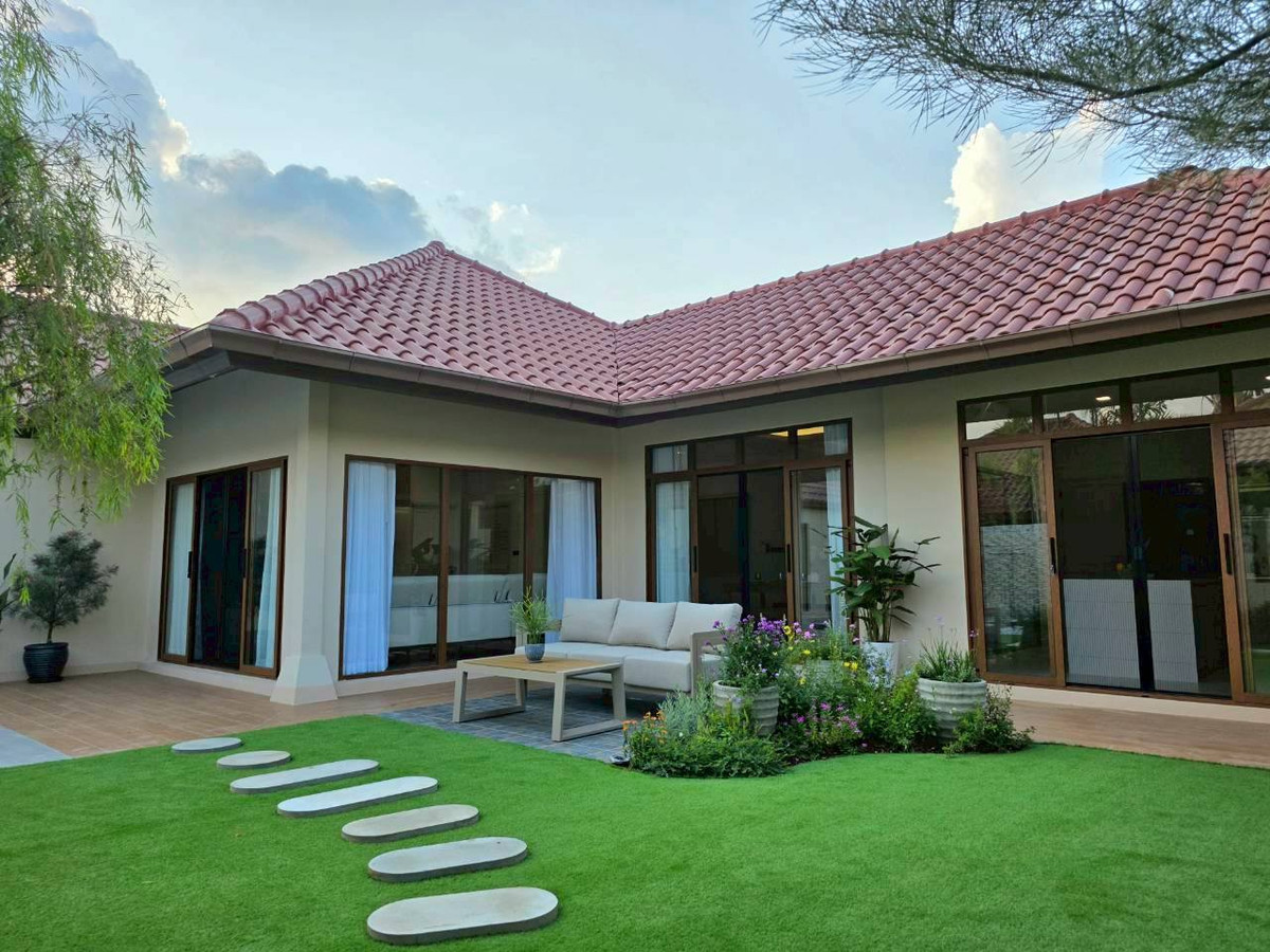 For RentHousePattaya, Bangsaen, Chonburi : 🔥 Luxury Pool Villa for Rent in Huay Yai | Balina 3 | 4 Bedrooms | Private Pool | 120,000 THB/Month 🔥