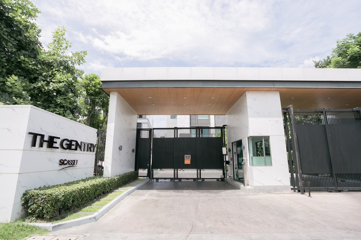 ให้เช่าบ้านลาดพร้าว101 แฮปปี้แลนด์ : HR3330FOR RENT/SALE THE GENTRY EKKAMAI-LADPRAO Luxury 3-Storey Urban Villa