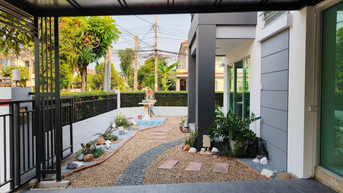 ขายบ้านนวมินทร์ รามอินทรา : ไลฟ์ บางกอก บลูเลอวาร์ด รามอินทรา 23 / 3 ห้องนอน (ขาย), Life Bangkok Boulevard Ramintra 23 / 3 Bedrooms (FOR SALE) DIT050