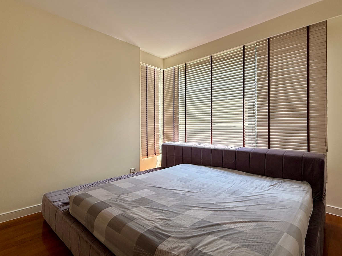 ให้เช่าคอนโดสุขุมวิท อโศก ทองหล่อ : คอนโด 2 ห้องนอน เลี้ยงสัตว์ได้ กลางซอยทองหล่อ ใกล้สถานีรถไฟฟ้า BTS ทองหล่อ