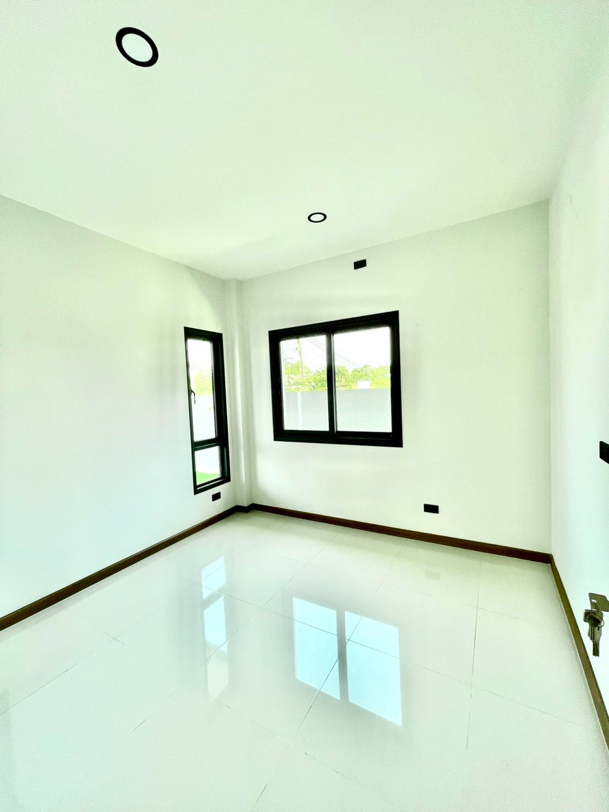 For SaleHousePattaya, Bangsaen, Chonburi : Detached House 57 Sq.w. behind Wat Takian Tia / 4 Bedrooms (FOR SALE) BEWN106