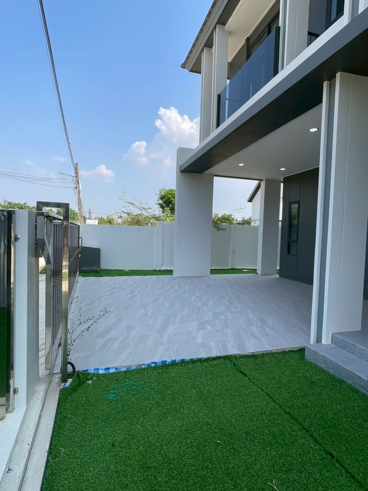 For SaleHousePattaya, Bangsaen, Chonburi : Detached House 57 Sq.w. behind Wat Takian Tia / 4 Bedrooms (FOR SALE) BEWN106