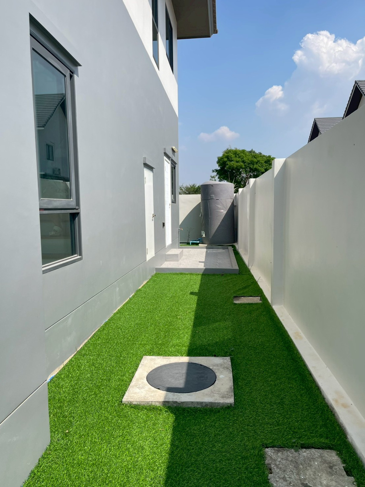 For SaleHousePattaya, Bangsaen, Chonburi : Detached House 57 Sq.w. behind Wat Takian Tia / 4 Bedrooms (FOR SALE) BEWN106