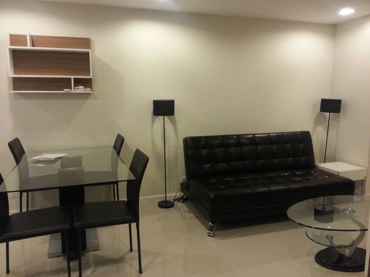 For RentCondoSukhumvit, Asoke, Thonglor : For rent: Zenith Place Sukhumvit 42 Rare Item! Special unit with only one room in the building, 2 bedrooms, 70 sq m., near BTS Phra Khanong.