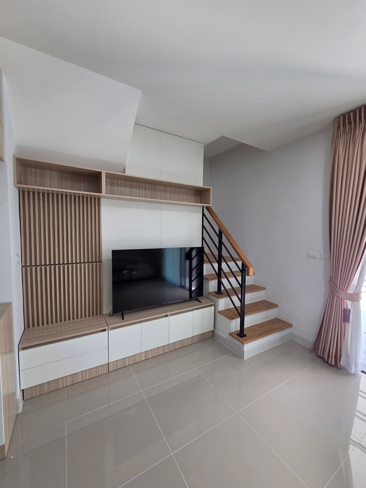 For RentTownhomeBangna, Bearing, Lasalle : 🏡 New townhome for rent, Pleno Sukhumvit-Bangna, 3 months, 33000 baht per month (Code 26365) 🎉 Near Mega Bangna, only 2 km, complete with furniture and electrical appliances. Ready to move in ✅✅
