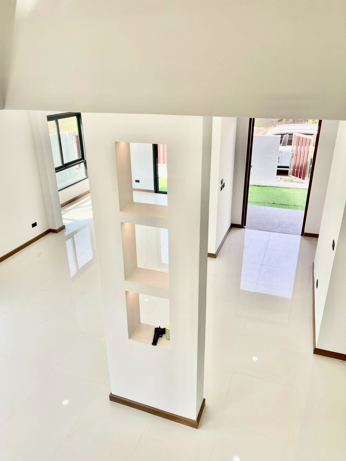 For SaleHousePattaya, Bangsaen, Chonburi : Detached House 57 Sq.w. behind Wat Takian Tia / 4 Bedrooms (FOR SALE) BEWN106