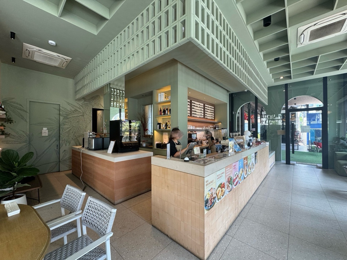 For RentShop HouseSukhumvit, Asoke, Thonglor : 📌Space for rent, suitable for cafes, restaurants, Ekkamai location.