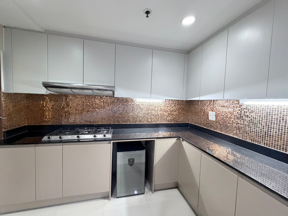 ให้เช่าคอนโดสุขุมวิท อโศก ทองหล่อ : ให้เช่า  GP Grande Tower (Pet Friendly) ราคา 85,000 บาท [NCr260301]