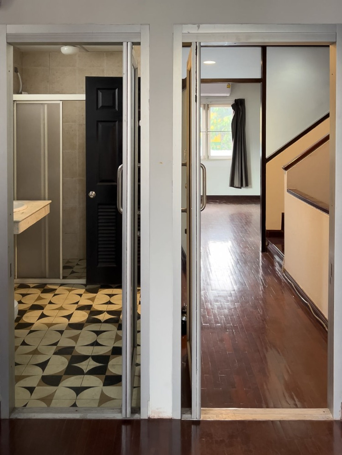 ให้เช่าทาวน์โฮมโชคชัย4 ลาดพร้าว71 : HR3325ให้เช่าHome Office สภาพสวย พร้อมใช้งาน หมู่บ้านชาลิสา ลาดพร้าววังหิน 34 พื้นที่ใช้สอยจุใจ 200 ตร.ม.  6 ห้องนอน/ห้องทำงาน |ทำเลศักยภาพเชื่อมต่อนาคนิวาส