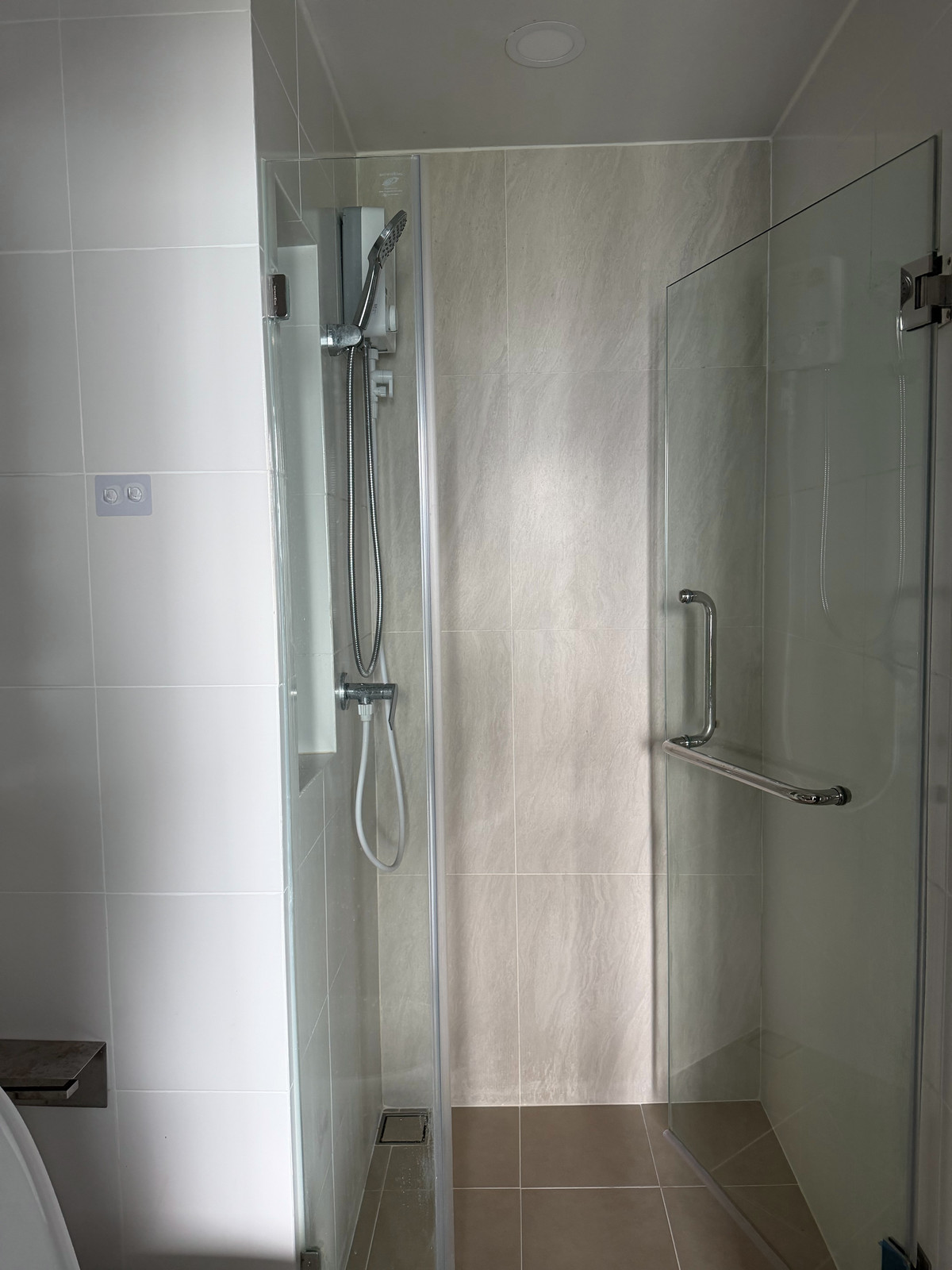 For RentCondoLadprao, Central Ladprao : The origin Lat Phrao 15, very new room, good price too.