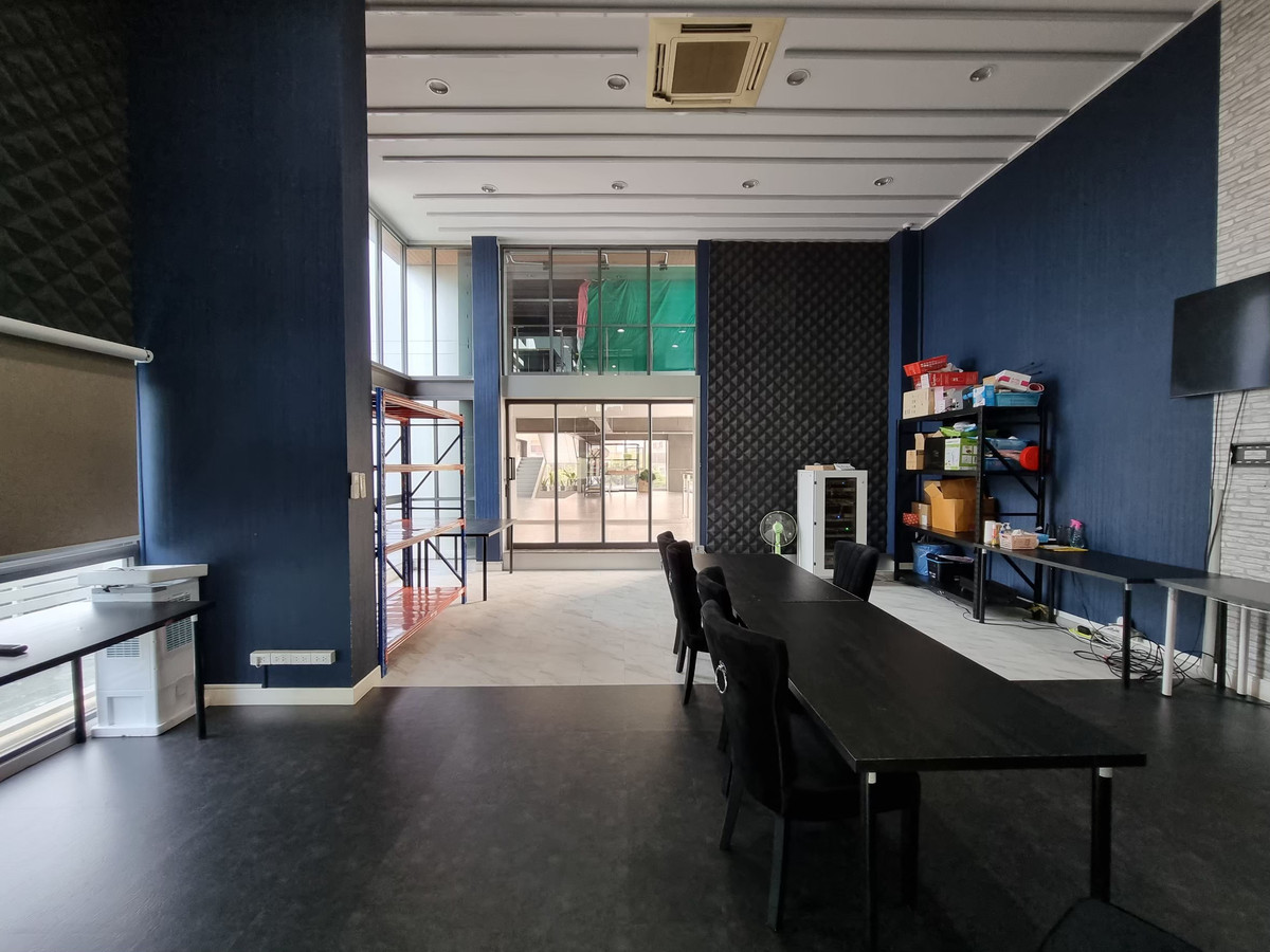 ขายทาวน์โฮมพระราม 3 สาธุประดิษฐ์ : (ราคาต่ำตลาด) 🏠✨  Jade Praise Sathorn - Rama 3 (เจด ไพรสซ์ สาทร พระราม 3 ) | ขายบ้านทำเลดี เดินทางง่าย ทางด่วนใกล้  (HBH-ST-243)