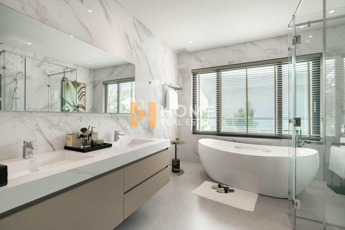 For SaleHousePattaya, Bangsaen, Chonburi : The Glory Village / 5 Bedrooms (For Sale), The Glory Village / 5 Bedrooms (FOR SALE) AM078