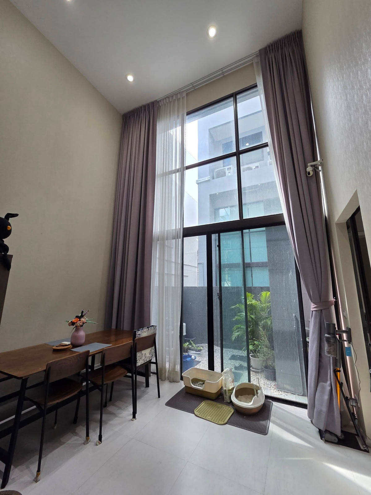 For RentTownhomePattanakan, Srinakarin : Urgent sale! Ready to move in, corner house, near the garden 🌳 Estara Haven Phatthanakan 20 / 3 bedrooms (for rent), Estara Haven Phatthanakan 20 / 3 Bedrooms (FOR RENT) FON277