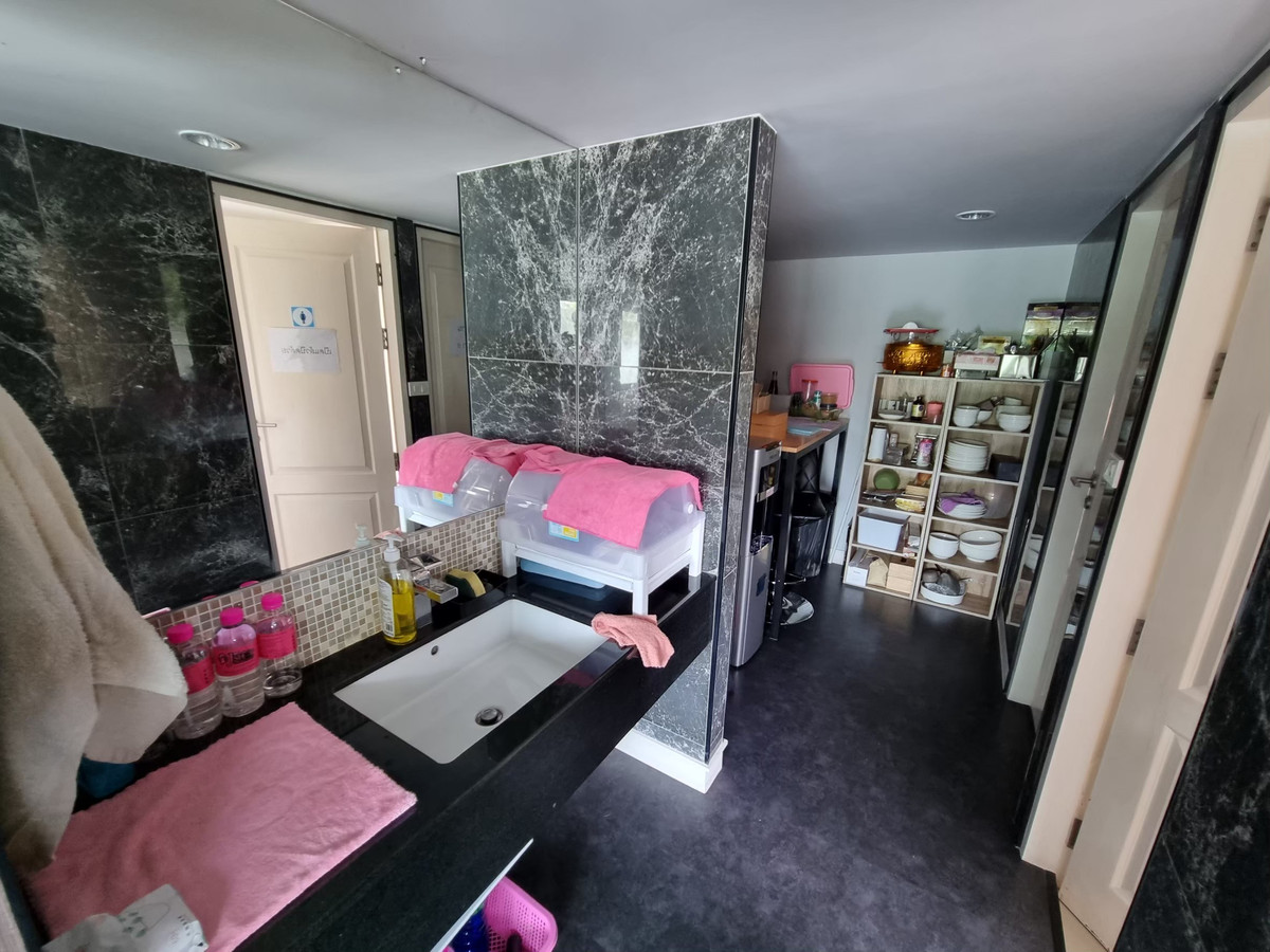 ขายทาวน์โฮมพระราม 3 สาธุประดิษฐ์ : (ราคาต่ำตลาด) 🏠✨  Jade Praise Sathorn - Rama 3 (เจด ไพรสซ์ สาทร พระราม 3 ) | ขายบ้านทำเลดี เดินทางง่าย ทางด่วนใกล้  (HBH-ST-243)