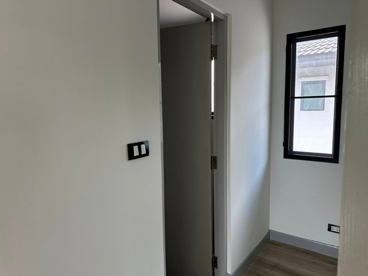 For RentHousePathum Thani,Rangsit, Thammasat : HR3322 Single house for rent, PAVE Rangsit project (Khlong 4) – beautiful house, new condition, with furniture/new appliances.