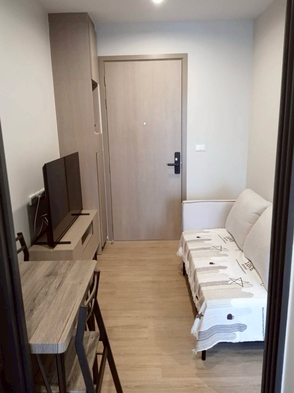 For RentCondoBang Sue, Wong Sawang, Tao Pun : 💙@condocurator 💙 For rent Niche Mono Bangpo, fully furnished. There is a washing machine [PM4886]