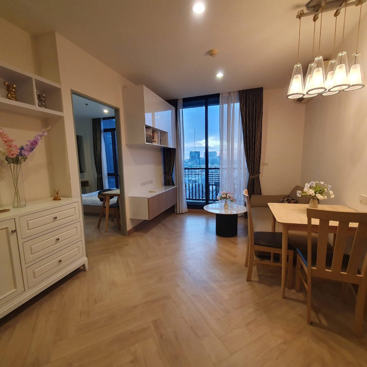 For SaleCondoRatchathewi,Phayathai : 🏡 The Capital Ratchaprarop–Vibhavadi | 1 Bedroom, Corner Unit, 2.7 m Ceiling Height Near BTS Victory Monument | Price 3.19 MB 📞 065-626-5636 (Kie)