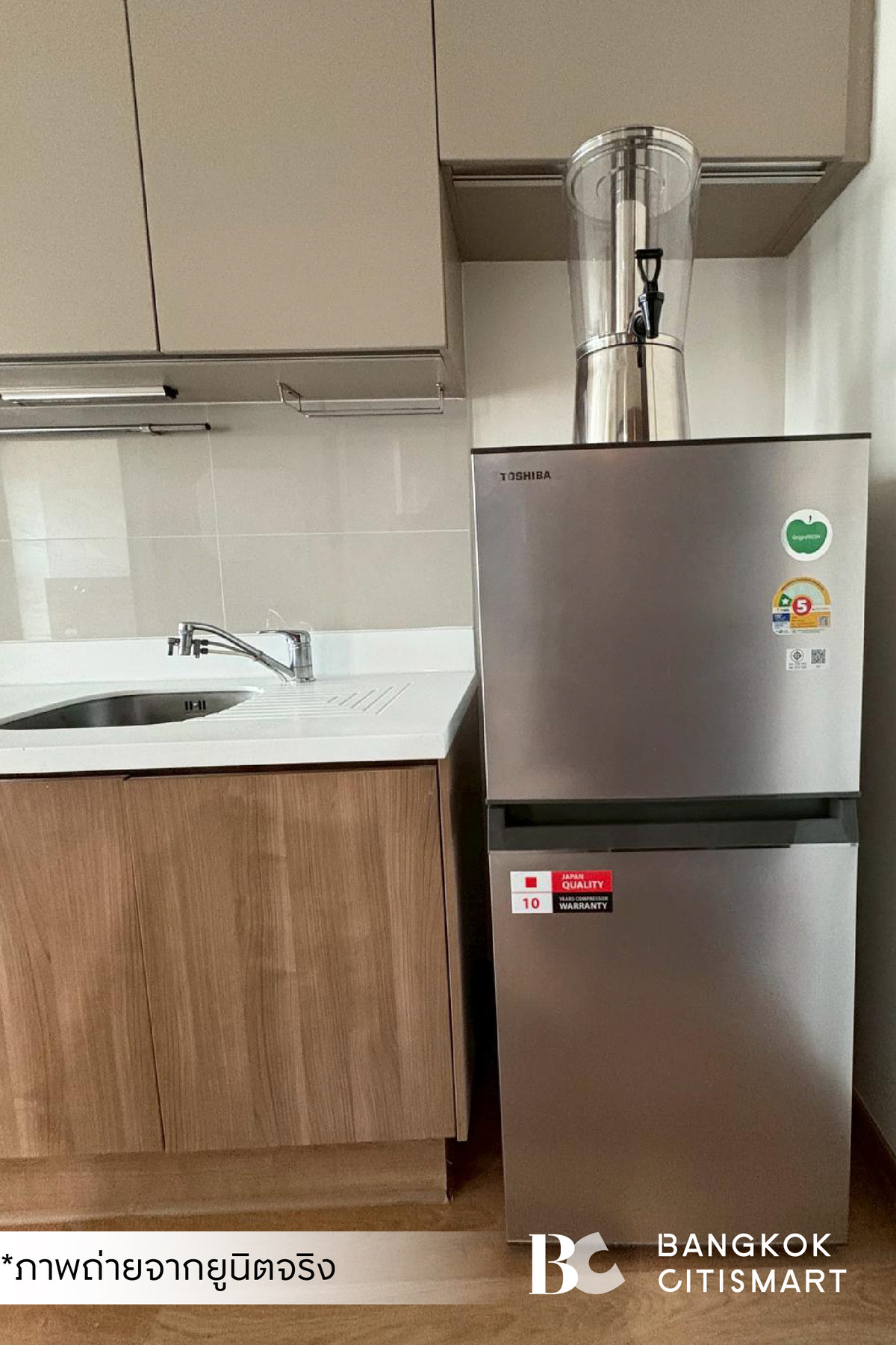 ให้เช่าคอนโดสาทร นราธิวาส : 🔥 พร้อมเข้าอยู่ RHYTHM Sathorn (1 ห้องนอน 35.28 sq.m.) ค่าเช่ารวม internet + ที่จอดรถ สนใจ : 0889834083 (Bing)