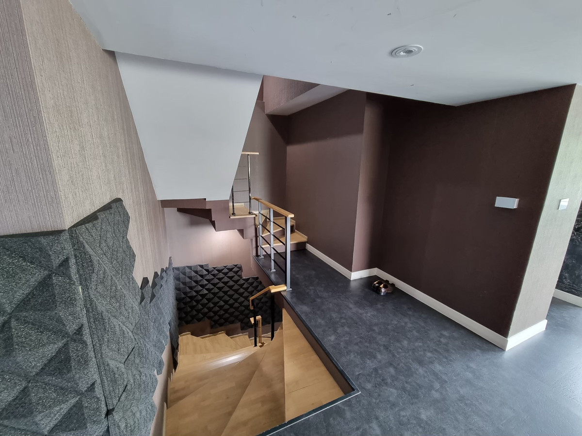 ขายทาวน์โฮมพระราม 3 สาธุประดิษฐ์ : (ราคาต่ำตลาด) 🏠✨  Jade Praise Sathorn - Rama 3 (เจด ไพรสซ์ สาทร พระราม 3 ) | ขายบ้านทำเลดี เดินทางง่าย ทางด่วนใกล้  (HBH-ST-243)