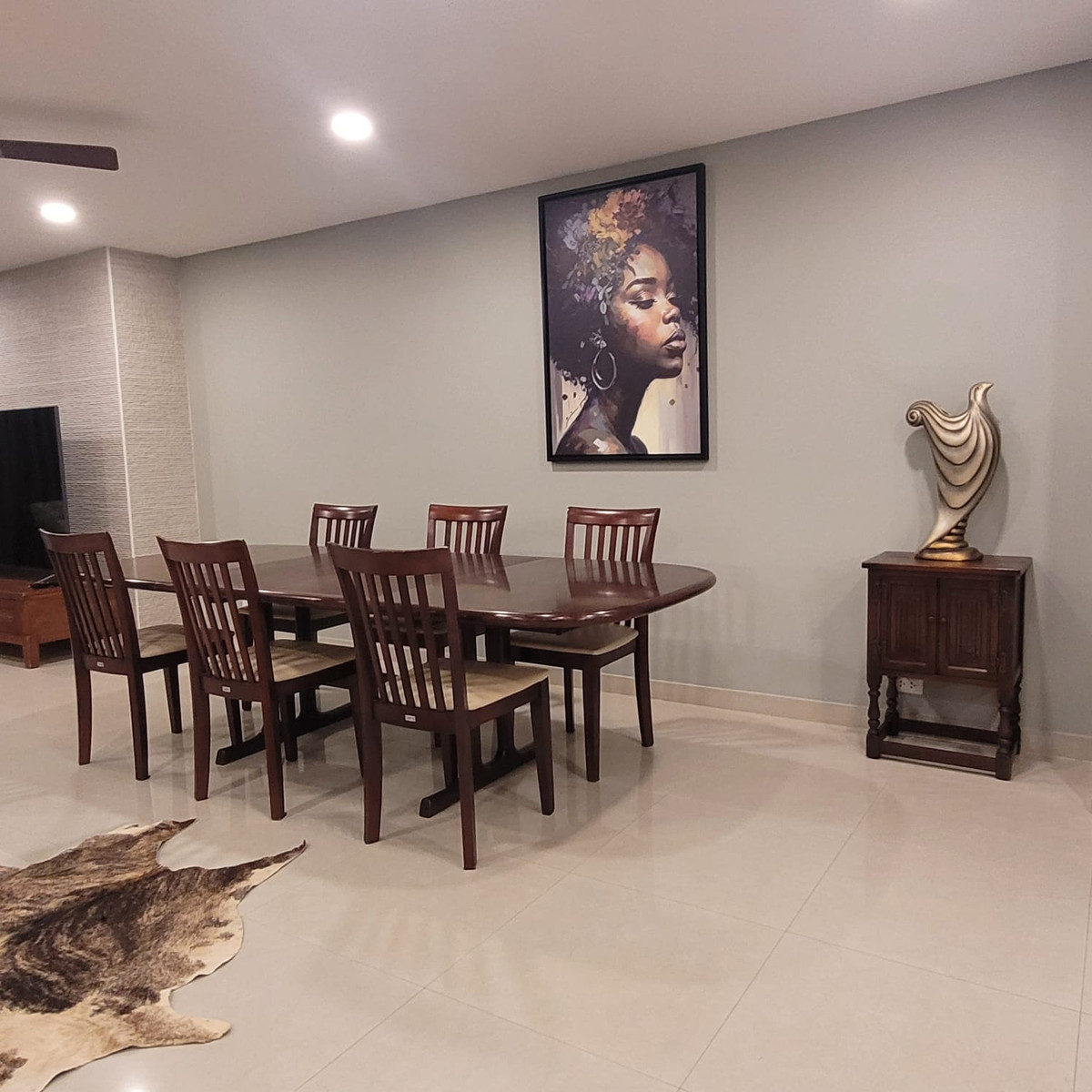 For SaleCondoSukhumvit, Asoke, Thonglor : Baan Phromphong Condo / Ready to move, spacious unit with great value in the Phrom Phong - Asoke area. / 2 bed 108 sq.m.Tel. 0937890899