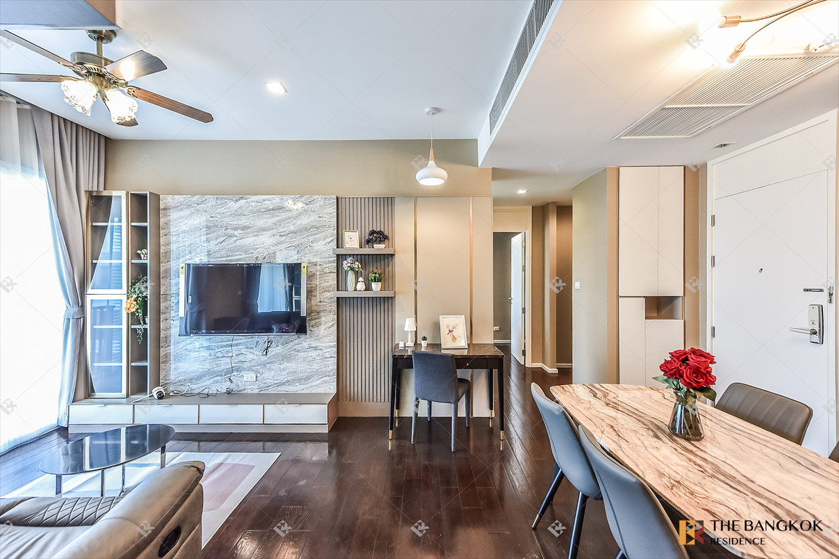 For SaleCondoLadprao, Central Ladprao : ✨Beautiful unit!  Great value ✨ The Saint Residences near MRT Phahonyothin