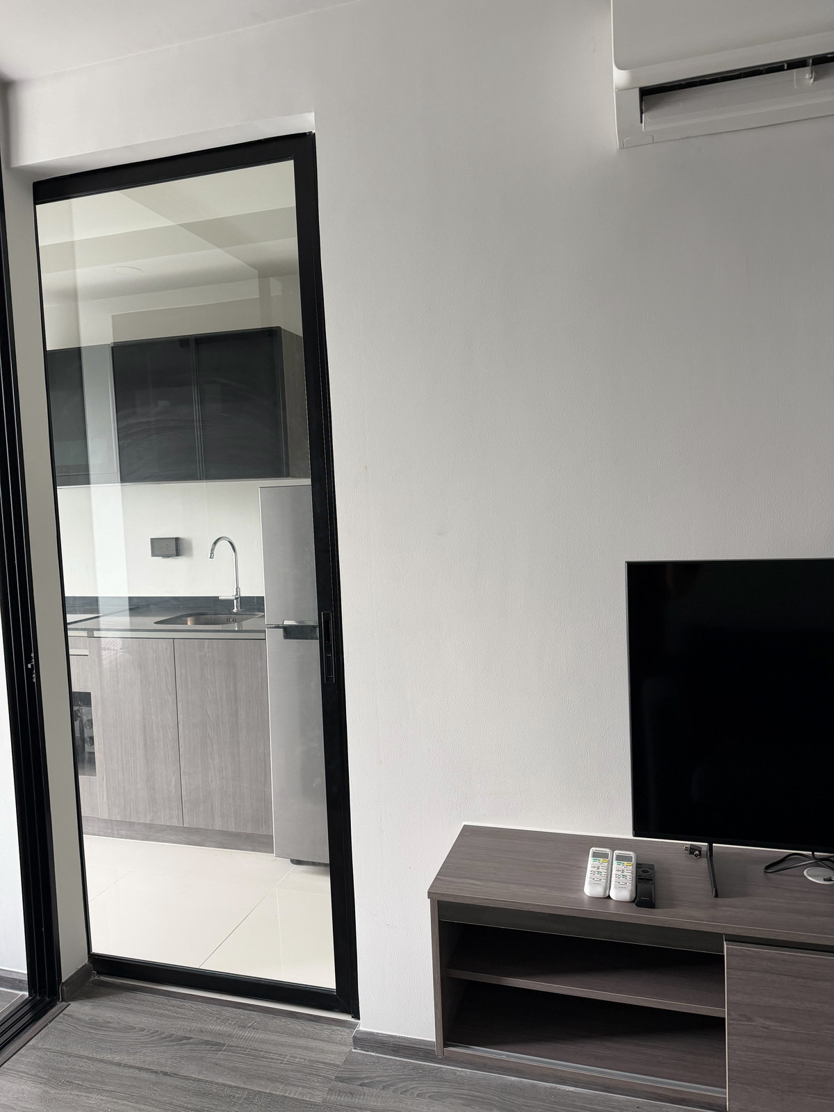 For RentCondoLadprao, Central Ladprao : The origin Lat Phrao 15, very new room, good price too.