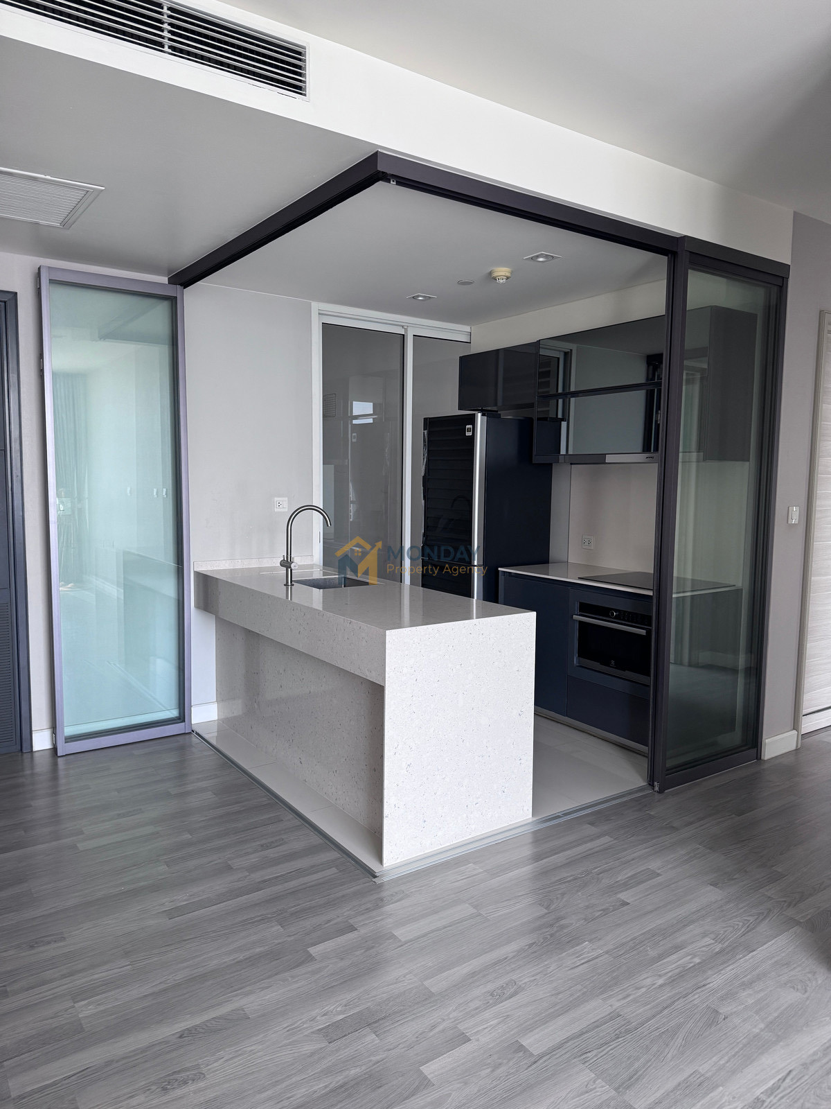 ขายคอนโดสาทร นราธิวาส : 🔥 หลุดจอง! ราคานี้หาไม่ได้ง่าย ๆ เดอะ รูม สาทร - ถนนปั้น พร้อมโอน 🔥MD-26028589