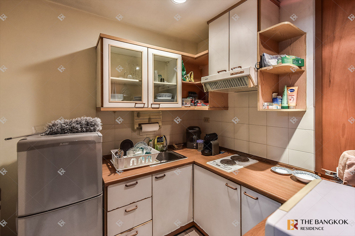 For SaleCondoWitthayu, Chidlom, Langsuan, Ploenchit : 🏙 Prime CBD Living at Baan Ploenchit near Bts Phloen Chit