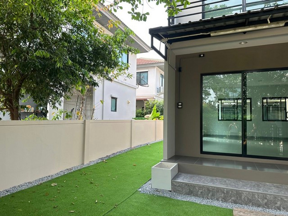 For RentHousePathum Thani,Rangsit, Thammasat : HR3322 Single house for rent, PAVE Rangsit project (Khlong 4) – beautiful house, new condition, with furniture/new appliances.