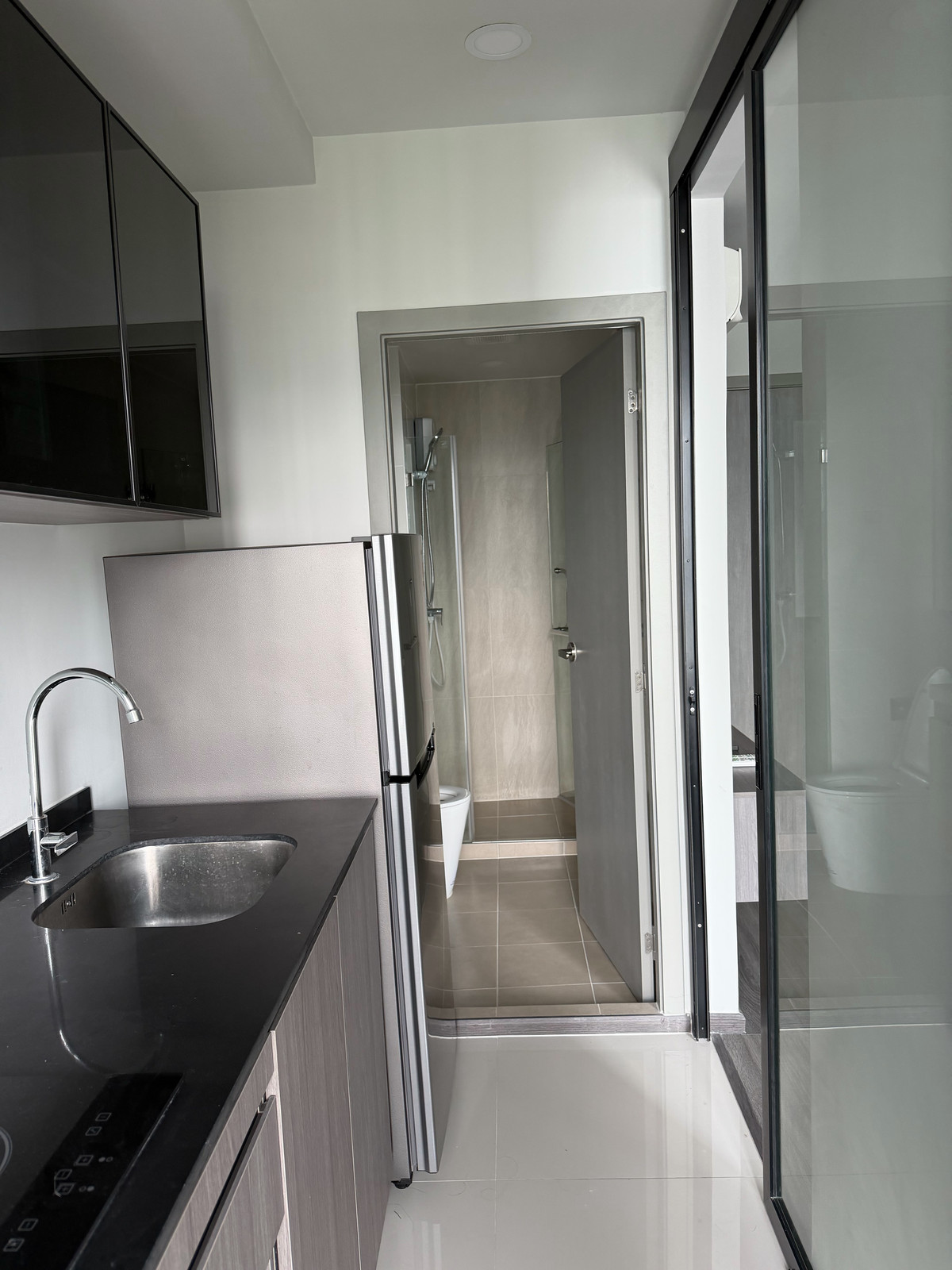 For RentCondoLadprao, Central Ladprao : The origin Lat Phrao 15, very new room, good price too.