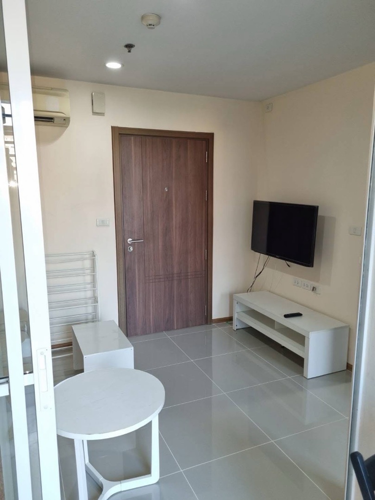 For RentCondoOnnut, Udomsuk : #R9656 🎉 180369 Condo for Rent: THE BASE Sukhumvit 77