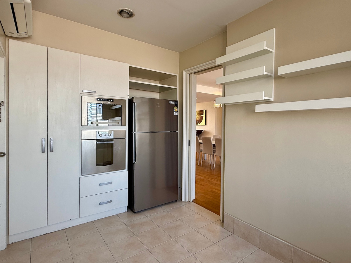 ให้เช่าคอนโดสุขุมวิท อโศก ทองหล่อ : คอนโด 4 ห้องนอน เลี้ยงสัตว์ได้ ใจกลางซอยทองหล่อ ใกล้สถานีรถไฟฟ้า BTS ทองหล่อ