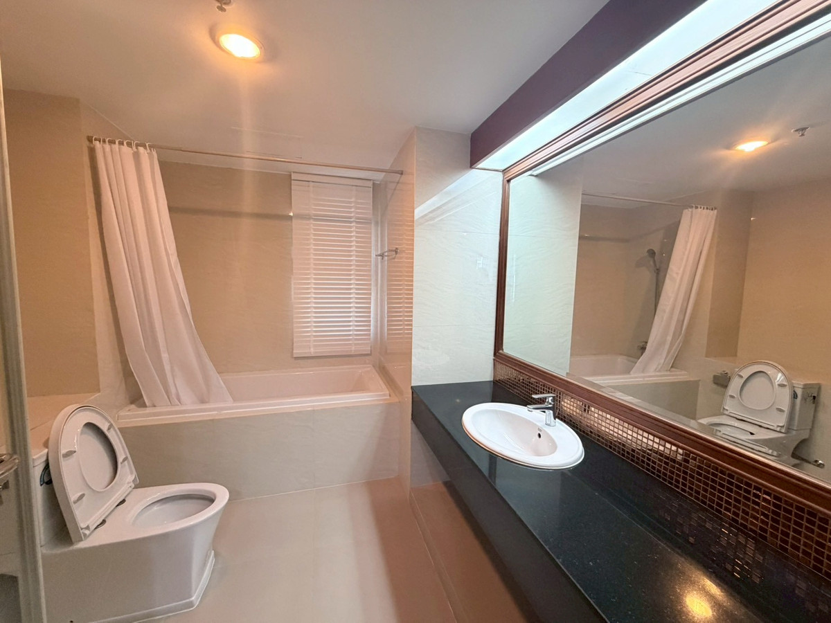 ให้เช่าคอนโดสุขุมวิท อโศก ทองหล่อ : ให้เช่า  GP Grande Tower (Pet Friendly) ราคา 85,000 บาท [NCr260301]