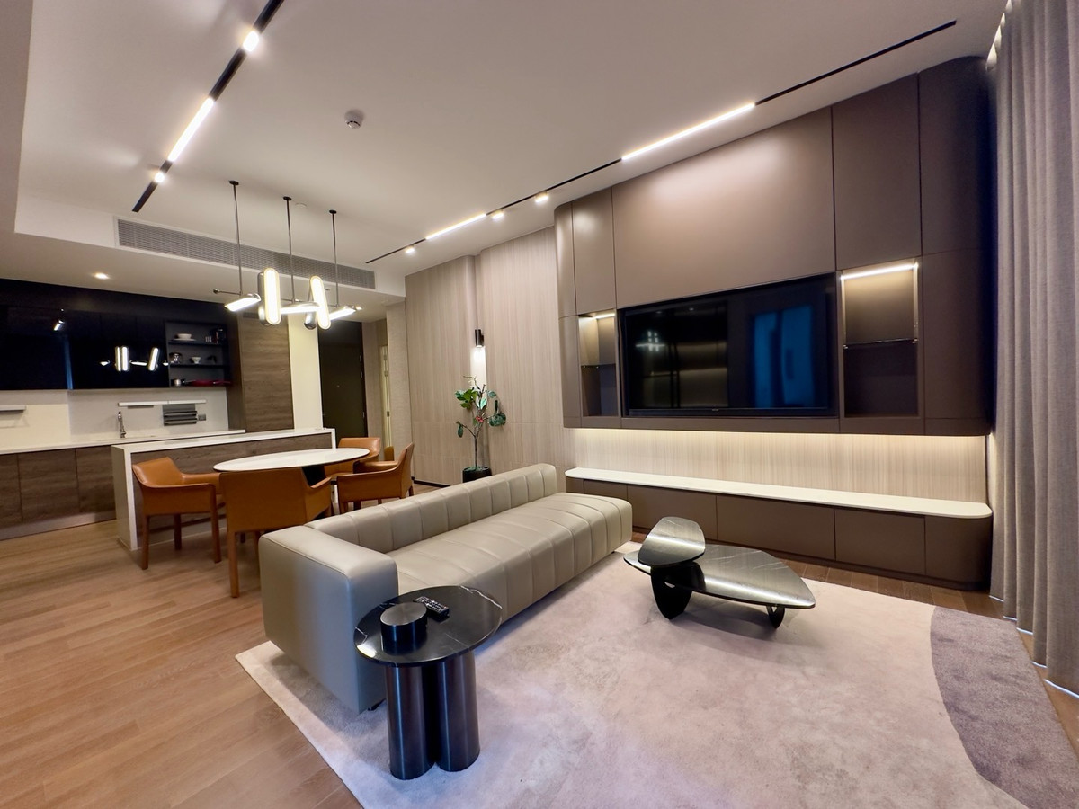 คอนโดวิทยุ ชิดลม หลังสวน : Rare Item 🔥Muniq Langsuan 96 sqm Rent/Sale Luxury Fully Furnished with Sinthorn garden view 🌿