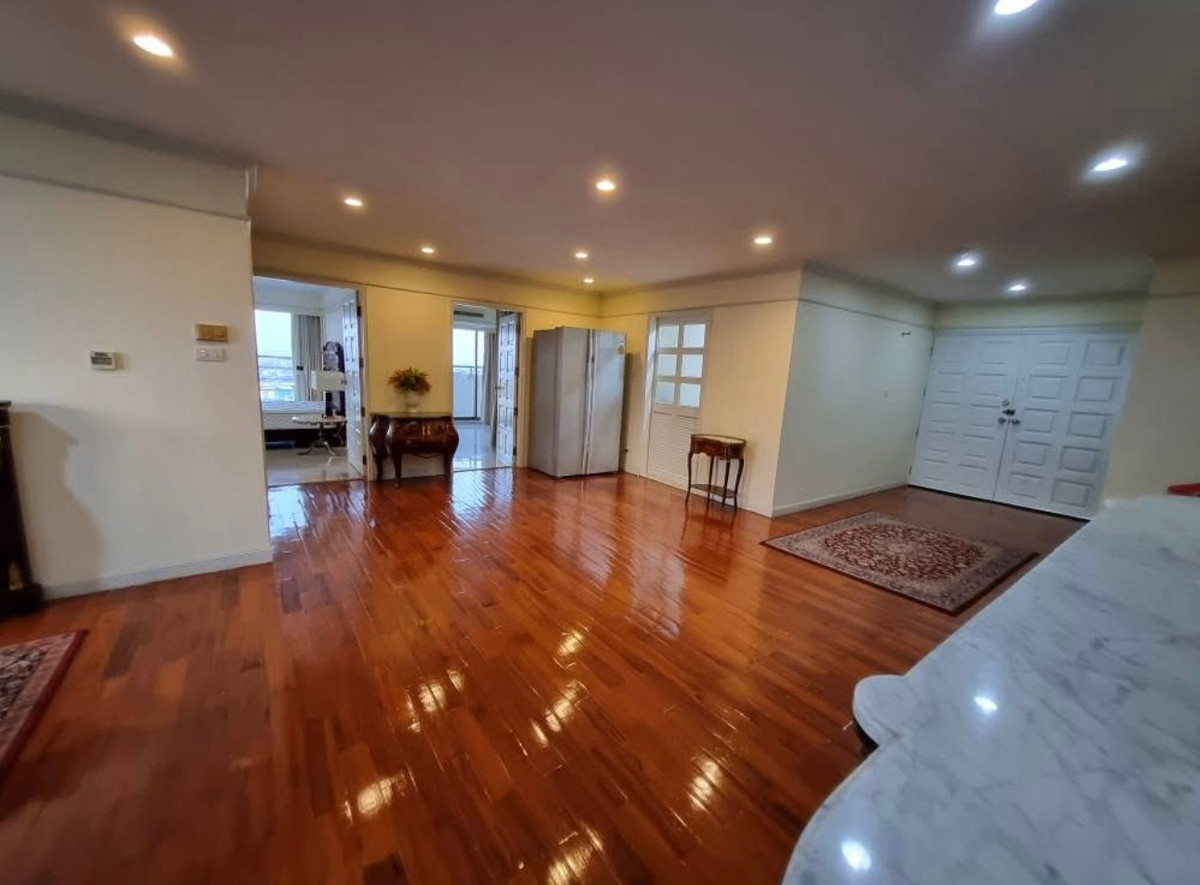 ขายคอนโดพัฒนาการ ศรีนครินทร์ : ขายคอนโด Flora Ville ราคา 5,950,000 บาท [TTs260305]