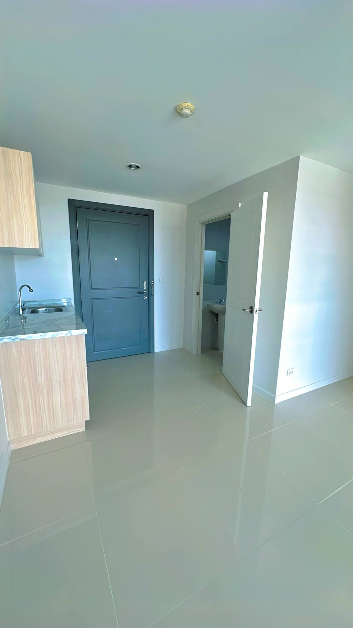 ขายคอนโดพัฒนาการ ศรีนครินทร์ : ✅ คอนโดใกล้ MRT ศรีนครินทร์ วิวโล่ง เงียบสงบ เป็นส่วนตัว ✅ Elements Srinakarin อิลีเมนต์ ศรีนครินทร์