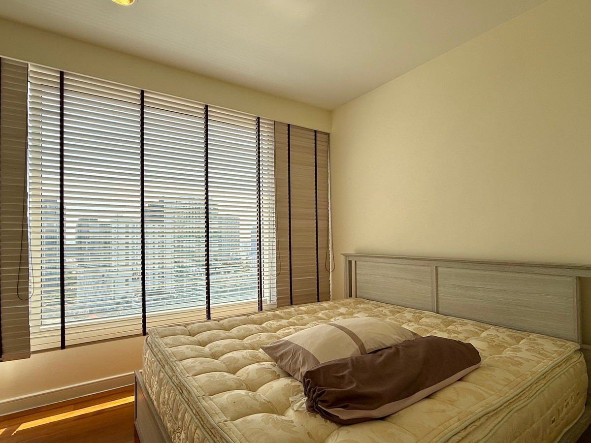 ให้เช่าคอนโดสุขุมวิท อโศก ทองหล่อ : คอนโด 2 ห้องนอน เลี้ยงสัตว์ได้ กลางซอยทองหล่อ ใกล้สถานีรถไฟฟ้า BTS ทองหล่อ