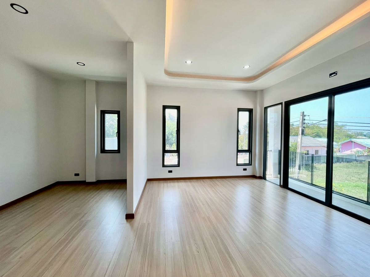 For SaleHousePattaya, Bangsaen, Chonburi : Detached House 57 Sq.w. behind Wat Takian Tia / 4 Bedrooms (FOR SALE) BEWN106