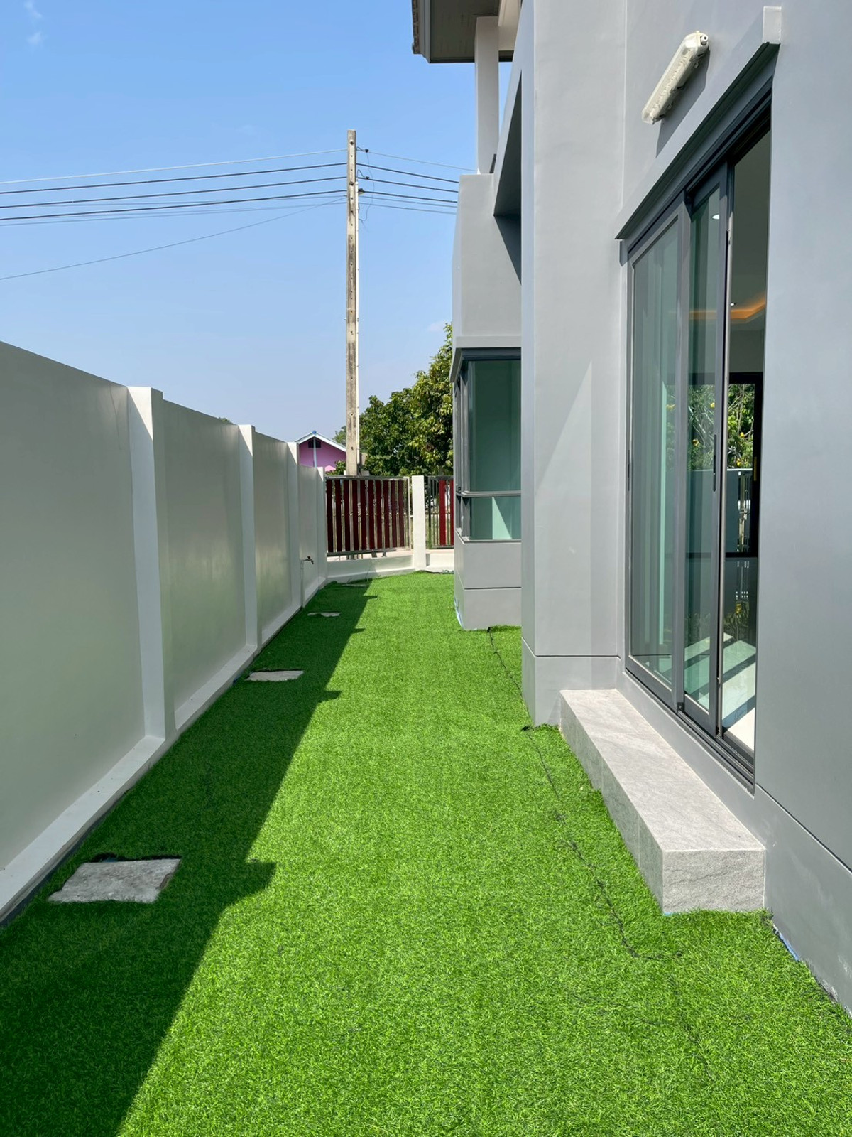 For SaleHousePattaya, Bangsaen, Chonburi : Detached House 57 Sq.w. behind Wat Takian Tia / 4 Bedrooms (FOR SALE) BEWN106