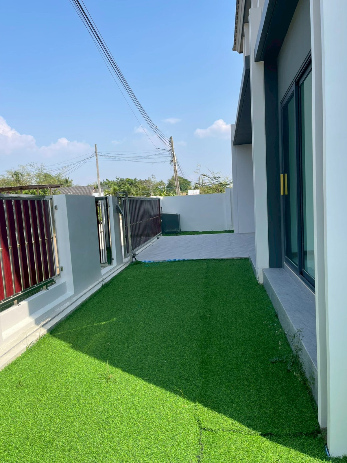 For SaleHousePattaya, Bangsaen, Chonburi : Detached House 57 Sq.w. behind Wat Takian Tia / 4 Bedrooms (FOR SALE) BEWN106