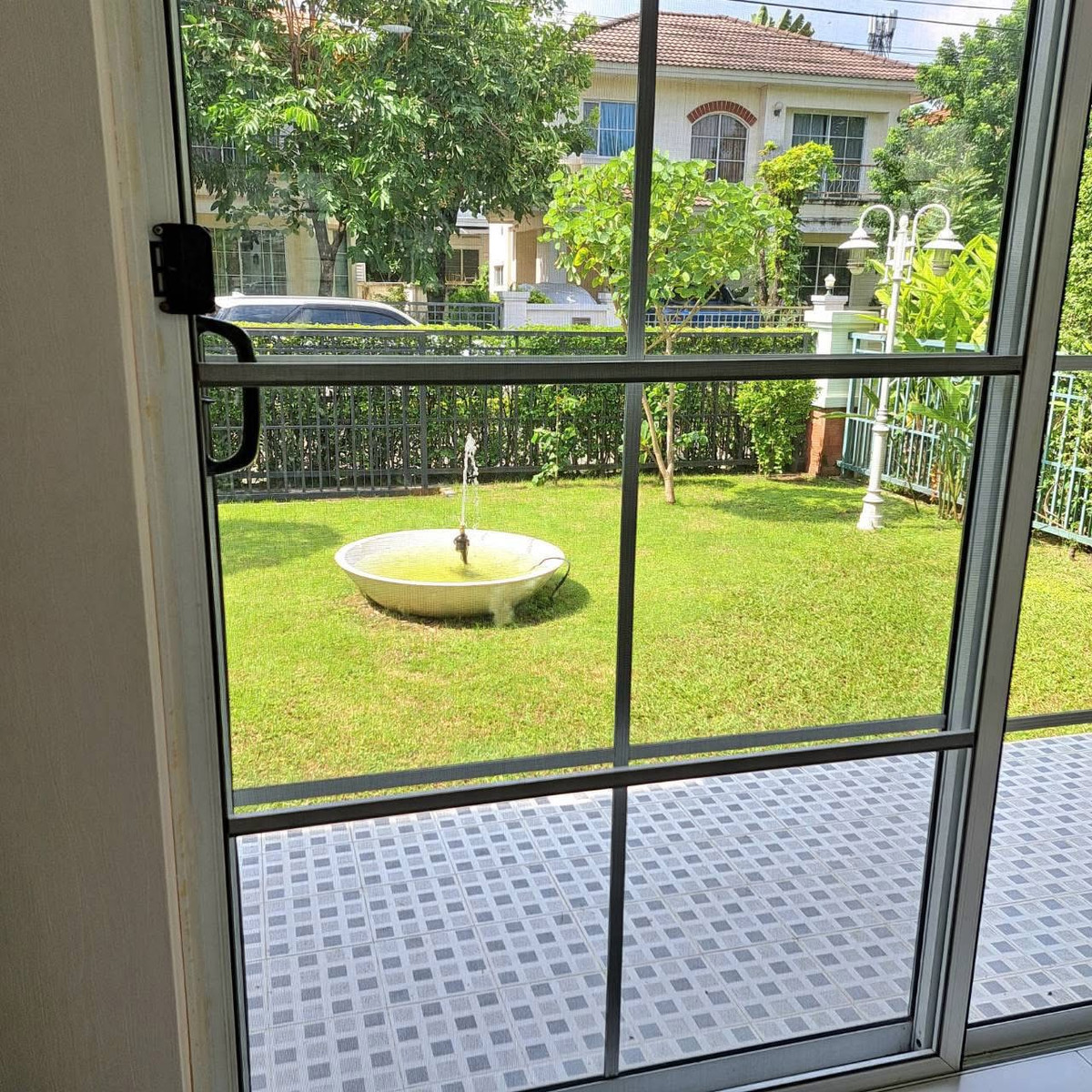For RentHouseSeri Thai, Ramkhamhaeng Nida : Mantana Onnut - Wongwaen / 3 bedrooms (for rent), Mantana Onnut - Wongwaen 3 Bedrooms (FOR RENT) POON188