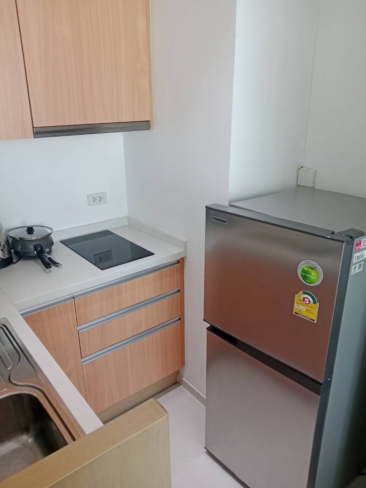 ให้เช่าคอนโดราชเทวี พญาไท : 41 ตร.ม ชั้น 22 สตูดิโอ คอนโดหรู ใกล้จุฬา เดินไปพารากอนได้ ที่จอดรถ ส่วนกลางเลิศ ด่วน!!!! วิลล่าราชเทวี Villa Rachatewi