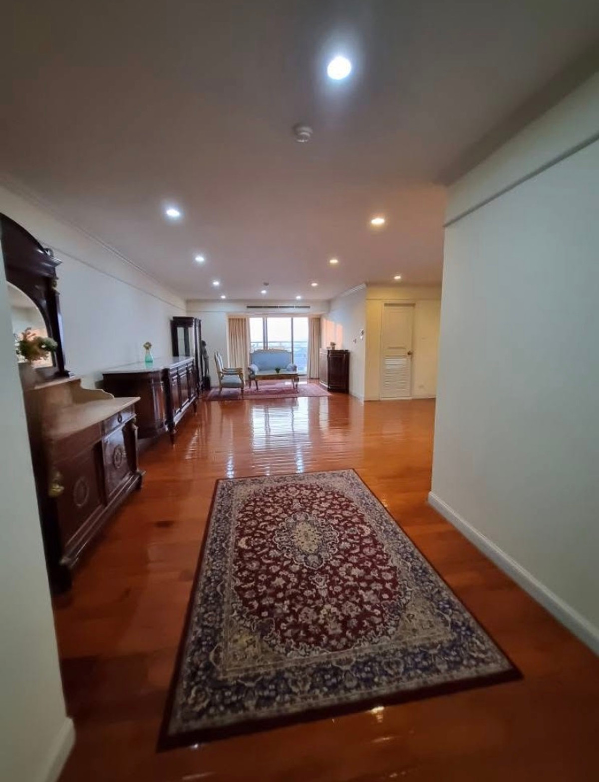 ขายคอนโดพัฒนาการ ศรีนครินทร์ : Flora Ville / 2 Bedrooms (FOR SALE), ฟลอร่า วิลล์ / 2 ห้องนอน (ขาย) NONT110