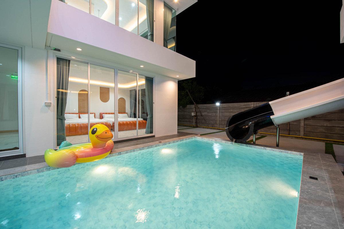 For SaleHousePattaya, Bangsaen, Chonburi : Detached House Celuna Pool Villa Na Jomtien / 6 Bedrooms (FOR SALE) AM086