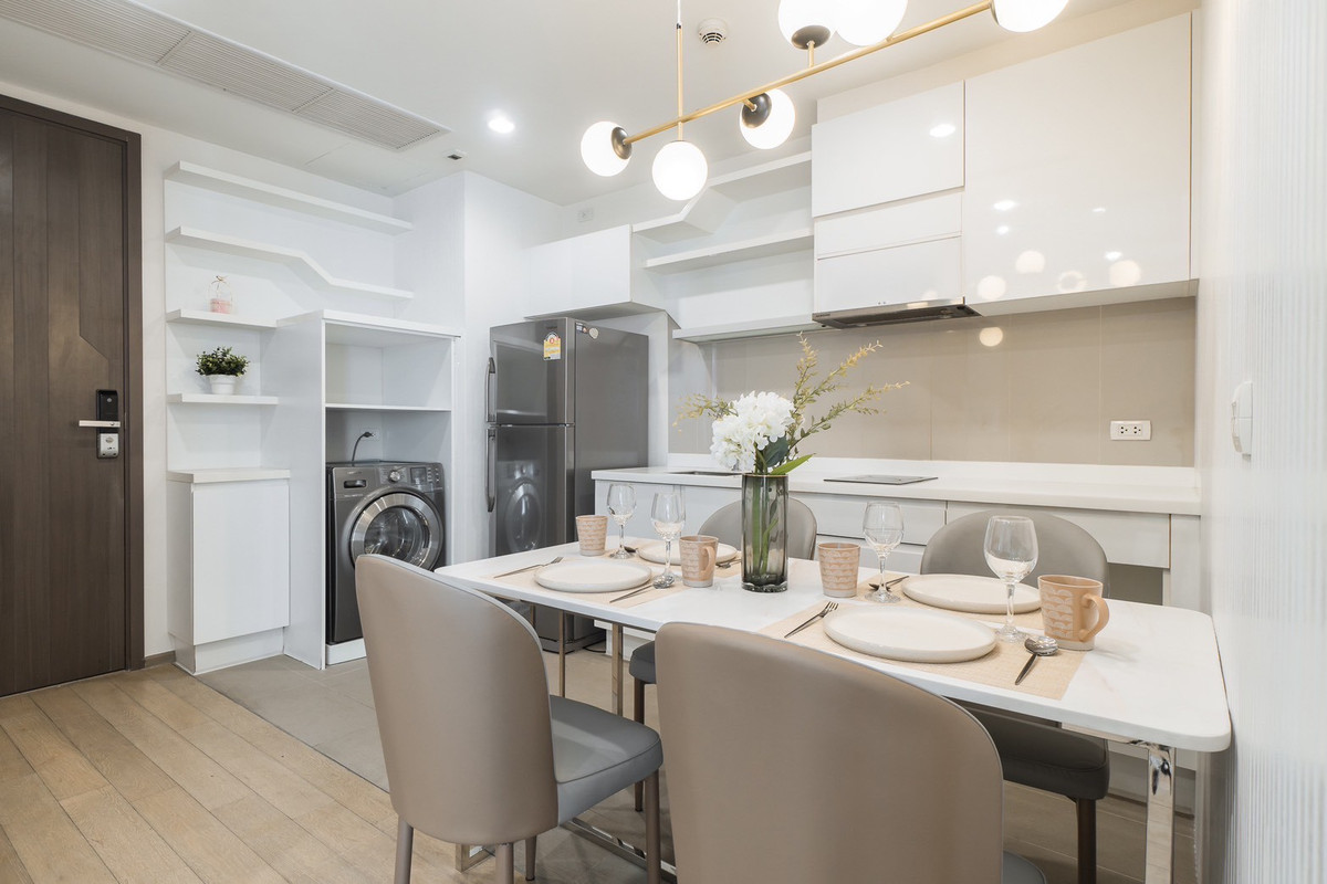 For RentCondoRatchathewi,Phayathai : ★ Pyne By Sansiri ★ 68 sq m., 35th floor (2 bedroom, 2 bathroom), ★ near BTS Ratchathewi ★ near Siam Center, Siam Square, Siam Paragon ★ many amenities ★ complete electrical appliances ★