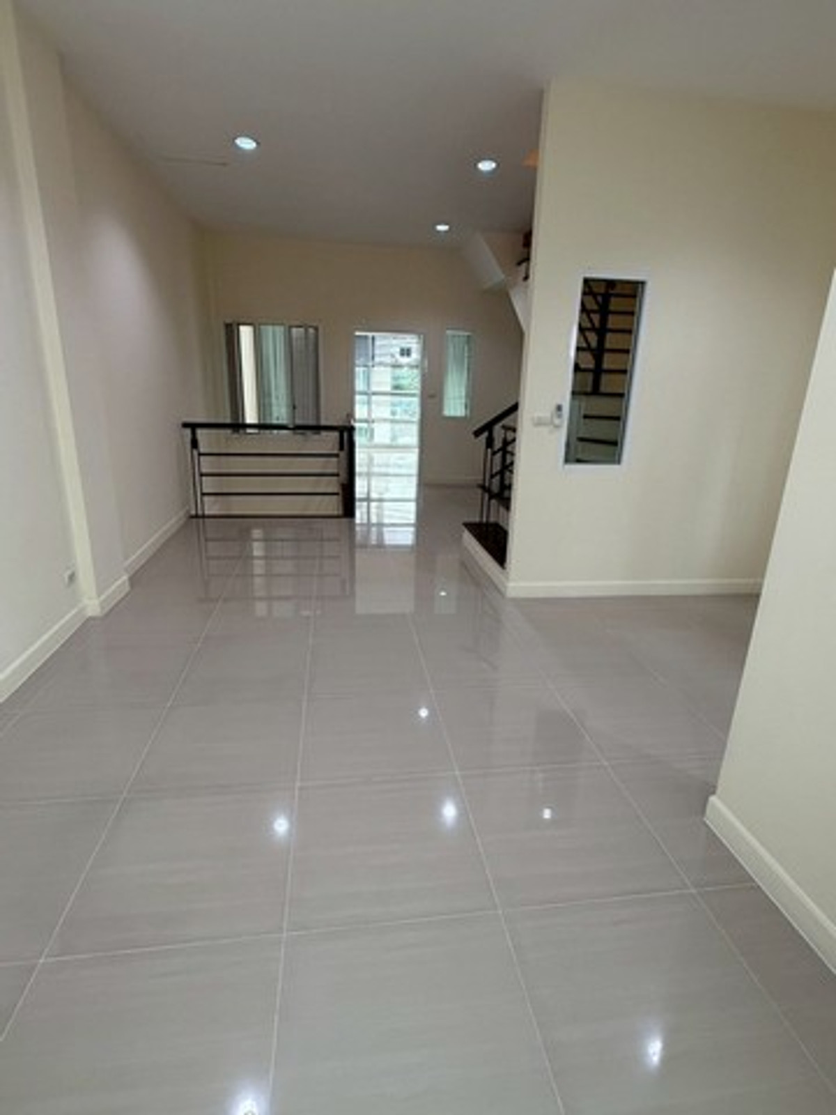 ให้เช่าทาวน์โฮมเกษตร นวมินทร์ ลาดปลาเค้า : HR3320ให้เช่าโฮมออฟฟิศ 4 ชั้น โครงการ Premium Place นวมินทร์–สุขาภิบาล 1 ทำเลศักยภาพ ใกล้ซอยนวมินทร์ 89 จดทะเบียนบริษัทได้