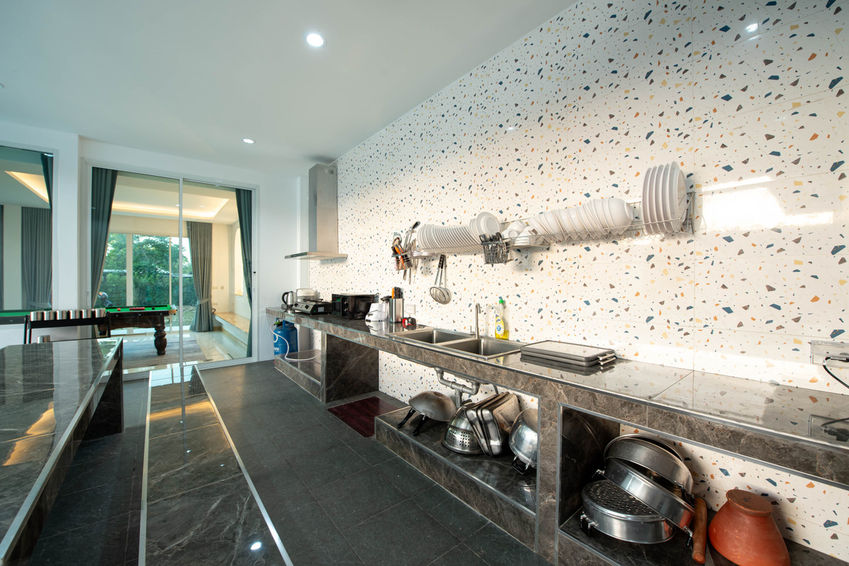 For SaleHousePattaya, Bangsaen, Chonburi : Detached House Celuna Pool Villa Na Jomtien / 6 Bedrooms (FOR SALE) AM086